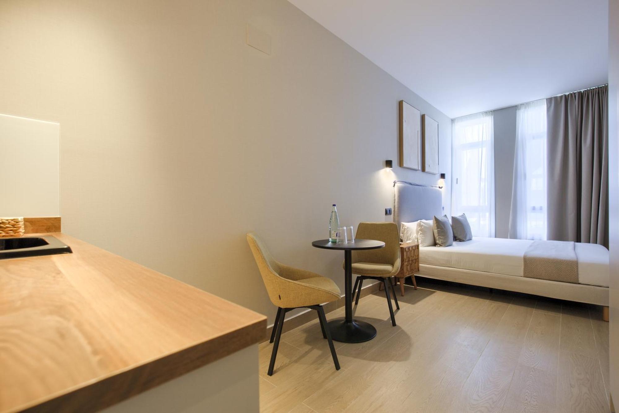 Dobo Madrid Murillo Zimmer foto