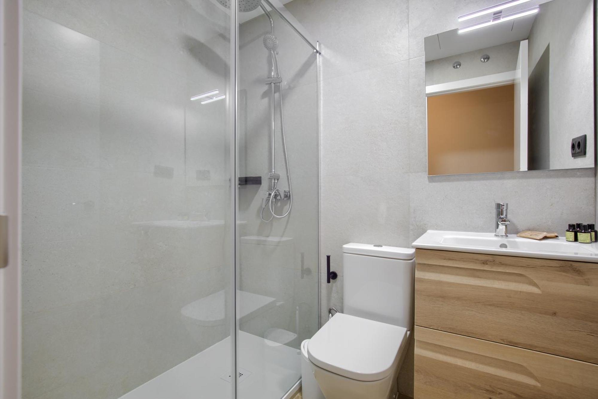 Dobo Madrid Murillo Zimmer foto